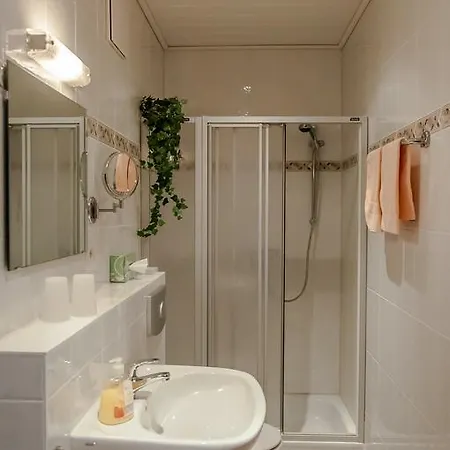 Gastehaus Hanewald 3* Бад-Дюркхайм
