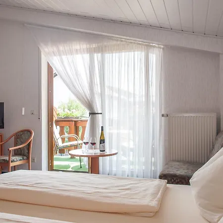 Gastehaus Hanewald 3*