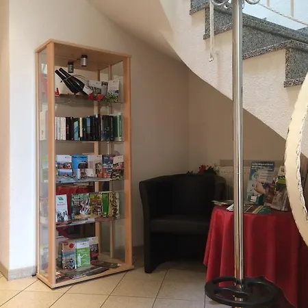 Gastehaus Hanewald Гостевой дом 3*